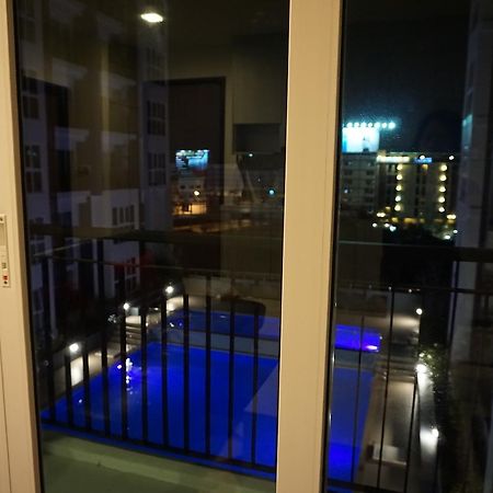 Pool View Room The Prio Чиангмай Екстериор снимка